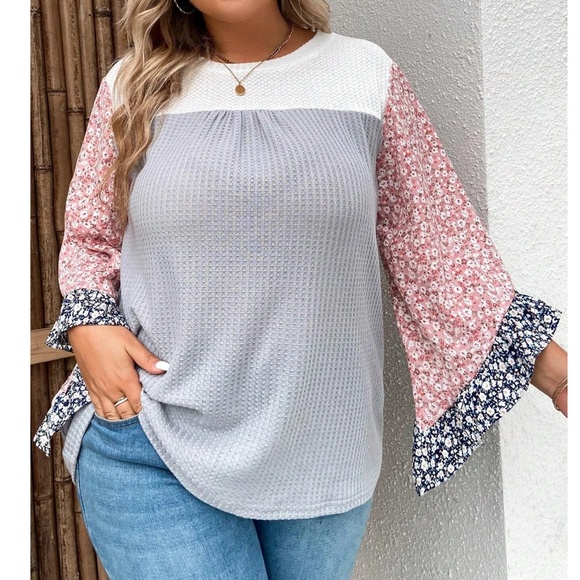 Plus Floral Print Waffle Knit 3/4 Ruffle Sleeve Top - Picture 5 of 8